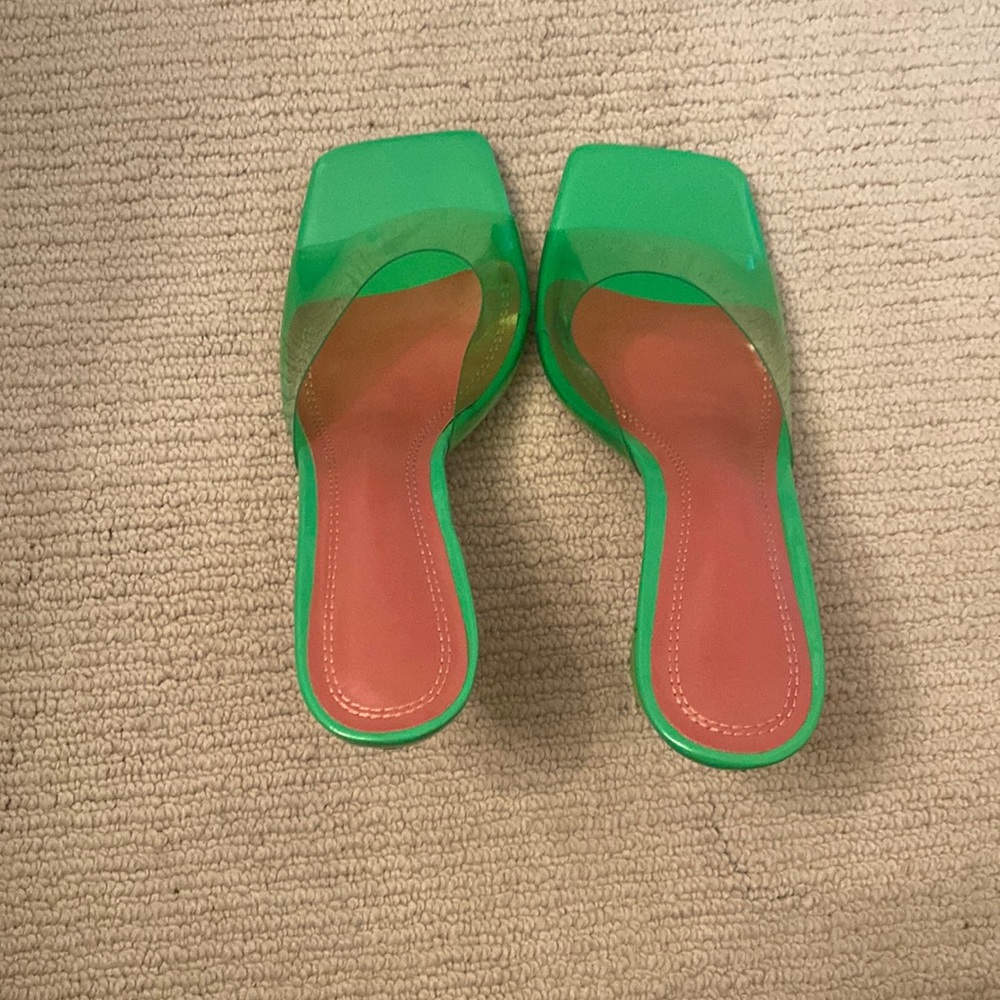 Pvc green square toe heels